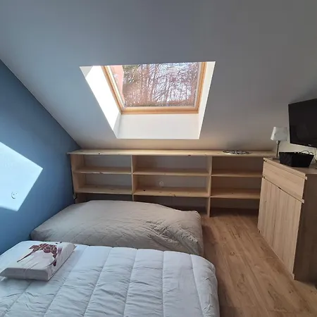Holiday home 4 Personnes Avec Acces Piscine La Feclaz
